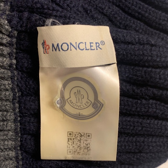 Moncler Dark Blue and Charcoal Cable Knit Beanie - Picture 2 of 3